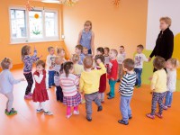 Prezentacja dzieci w nowym wnętrzu odnowionego przedszkola'2016