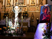 Monstrancja z Medjugorie i adoracja Najświętszego Sakramentu w intencji pokoju w Zdunach '2021
