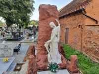 Najpiękniejszy zdunowski pomnik - na grobie powstańca styczniowego - odnowiony '2022