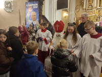 Święty biskup Mikołaj odwiedził dzieci i młodzież w kościele '2025