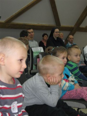 przedstawienie krasnoludki 012